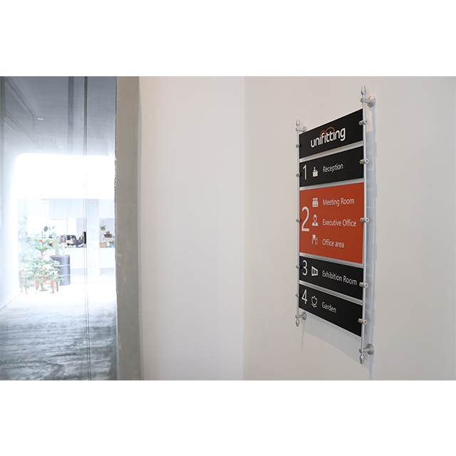 Wall Mounted Rod Display System (RF01)